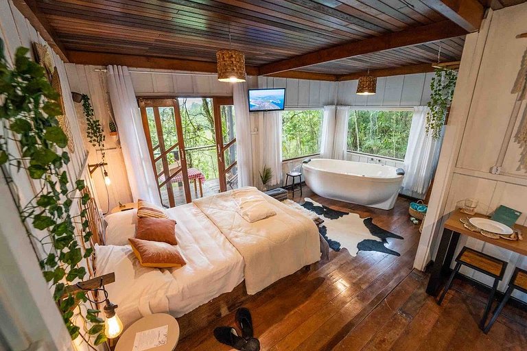 Cabana Mahalo | Com hidro e cinema ao ar livre