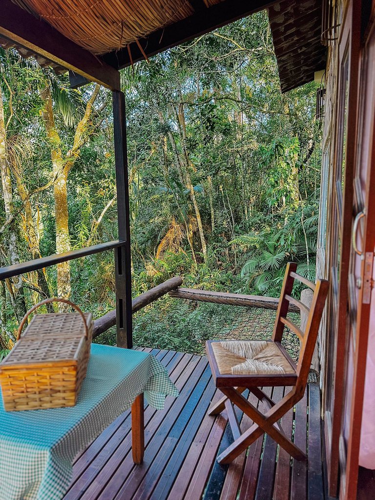 Cabana Mahalo | Com hidro e cinema ao ar livre